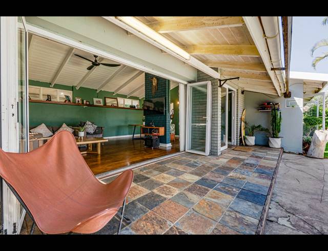 3 BEDROOM SIMPLEX SOLD IN BLUFF